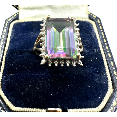 92 - 9ct gold mystic topaz ring weight 5.5g