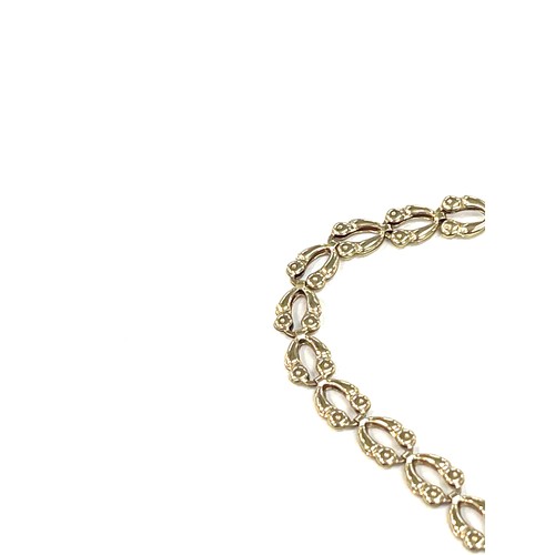 495 - Ladies hallmarked 9ct delicate bracelet, overall length 17cm, approximate weight 2.7g