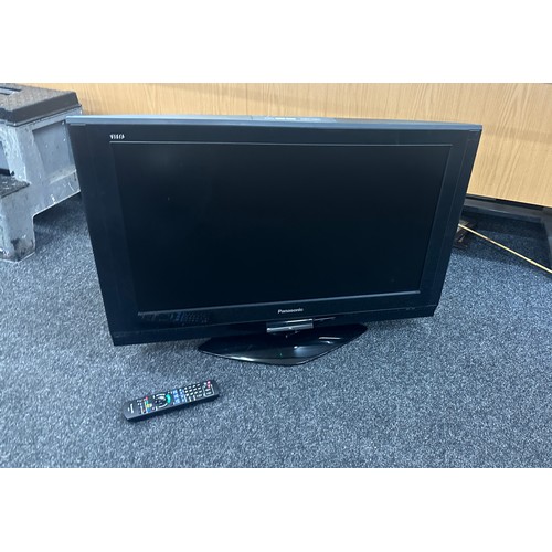 357 - Panasonic Viera tv 32 