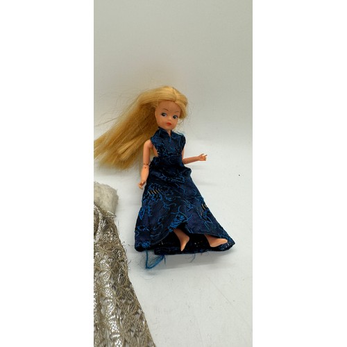 456 - Miniature Sindy doll by zodiac toys