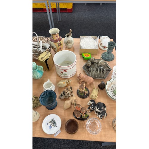 311 - Large selection of porcelain miscellaneous to include figures, jug, part dinner service etc