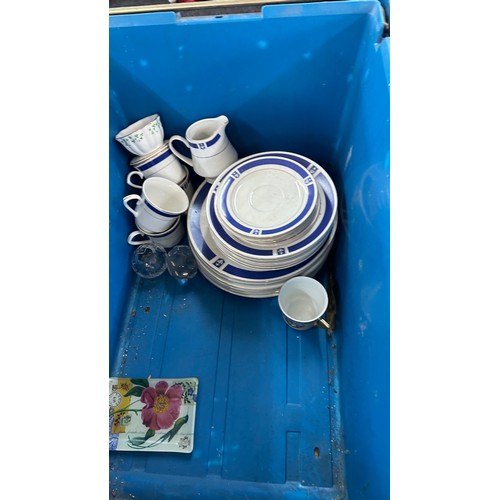 311 - Large selection of porcelain miscellaneous to include figures, jug, part dinner service etc