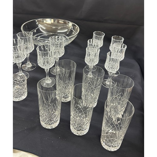 220 - Selection of crystal glass to include a Glen Eagles bowl, 6 highball crystal glasses, 4 whiskey crys... 