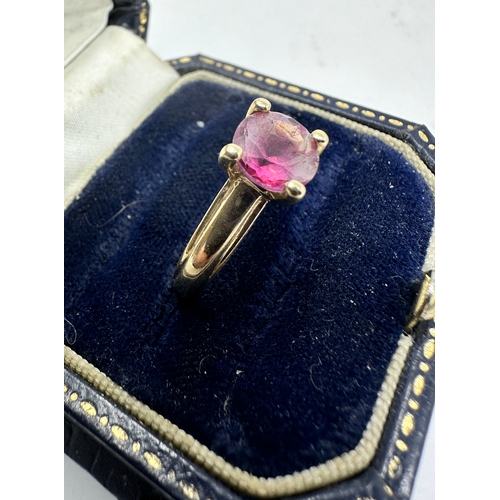 327 - 9ct gold tourmaline  ring weight 2.8g