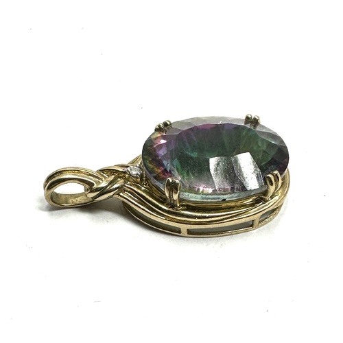 332 - 9ct gold mystic topaz pendant measures approx 2.8cm drop weight 3.8g