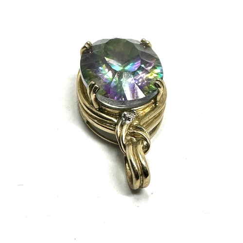 332 - 9ct gold mystic topaz pendant measures approx 2.8cm drop weight 3.8g