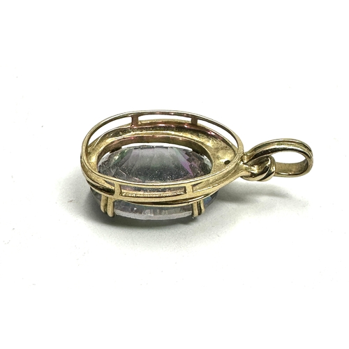 332 - 9ct gold mystic topaz pendant measures approx 2.8cm drop weight 3.8g