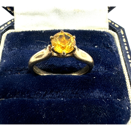 109 - 9ct white gold citrine ring weight 2.8g