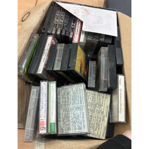 252 - Large selection of cassette tapes