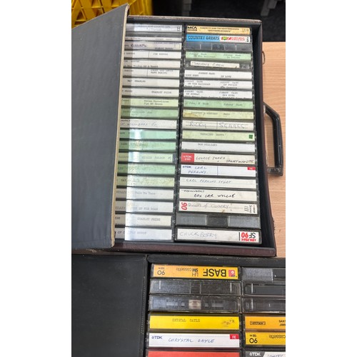 252 - Large selection of cassette tapes