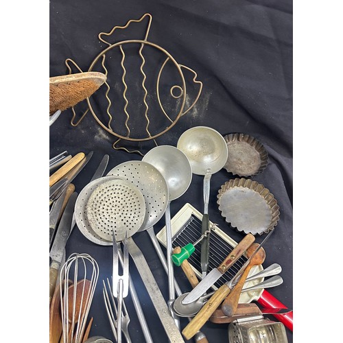 221 - Vintage French kitchenalia and an old brush