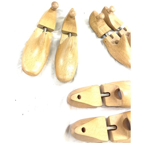 222 - 3 wooden shoe trees, size 4