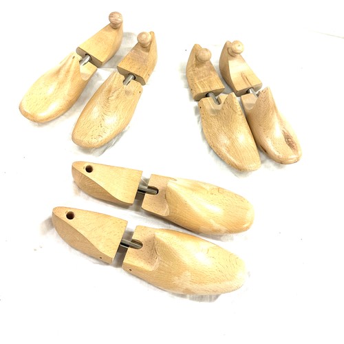 222 - 3 wooden shoe trees, size 4