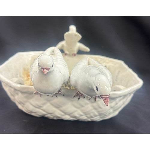 261 - Porcelain dove hanging basket measures approx 16 inches wide by 6.5 inches tall