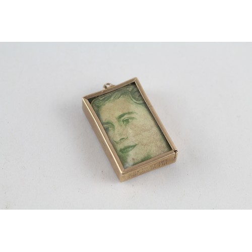 211 - 9ct gold vintage in cased bank note charm (3g)