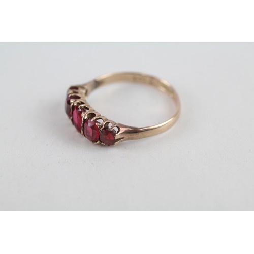 250 - 9ct gold garnet topped doublet & paste ring Hallmarked Chester1902 (2.3g) ring size  Q