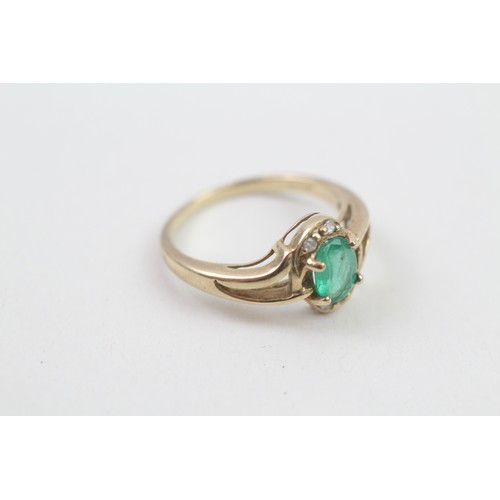 287 - 9ct gold emerald & diamond dress ring (2.8g) Ring size N/O