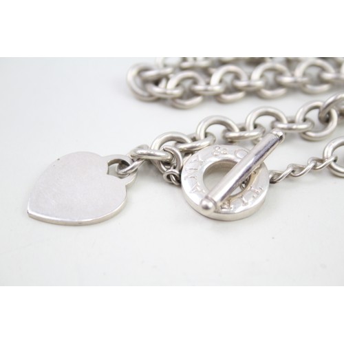 443 - Silver necklace with heart tag by designer Tiffany & Co (82g)