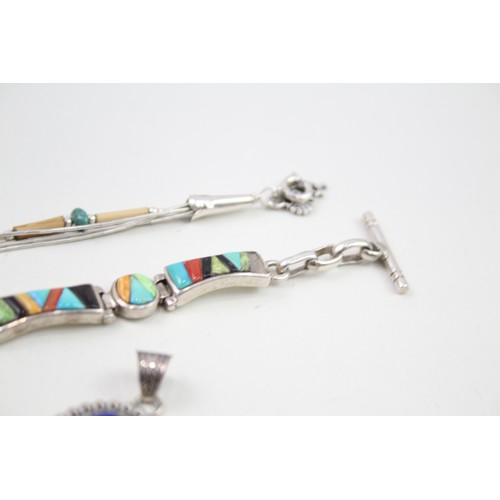 454 - A collection of silver Navajo jewellery including Quoc Turquoise (34g)