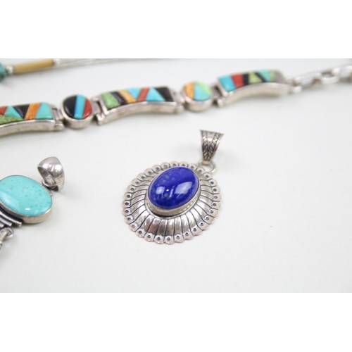 454 - A collection of silver Navajo jewellery including Quoc Turquoise (34g)