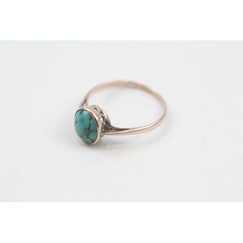 314 - 9ct gold turquoise single stone ring (1.5g) Ring size O