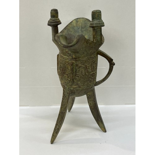 587 - Antique Chinese bronze Jue drinking vessel, height 7 inches