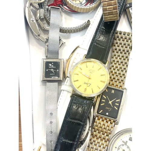 422 - Large selection of vintage and later watches, untested