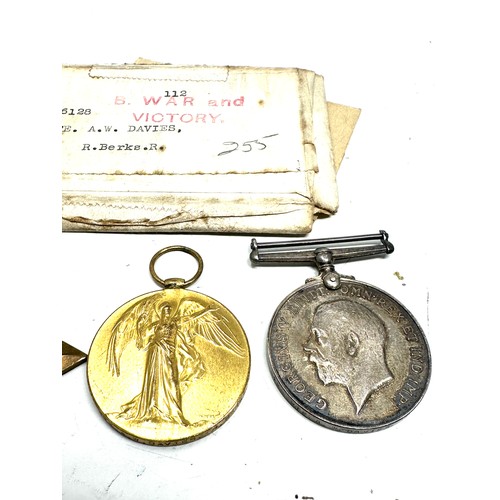 595 - WW1 1914 Mons Star Trio & Box Lid & Award Notice inc. Named 6128 Pte A.W Davies r,berks