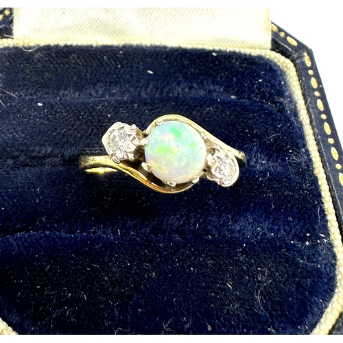 118 - 18ct gold diamond & opal ring weight 2.5g xrt as 18ct gold