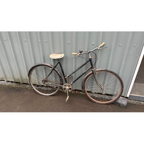 100N - vintage ladies bike