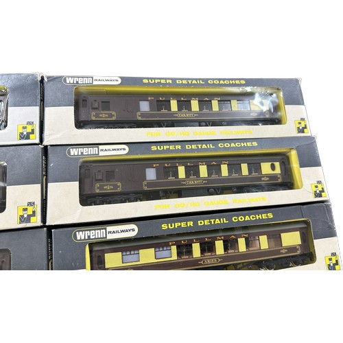 587 - 2 Wrenn railways super detail coaches W6000 pullman car brake 2nd, 2 Wrenn railways super detail coa... 