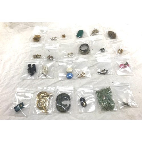 508 - Large selection of assorted earrings