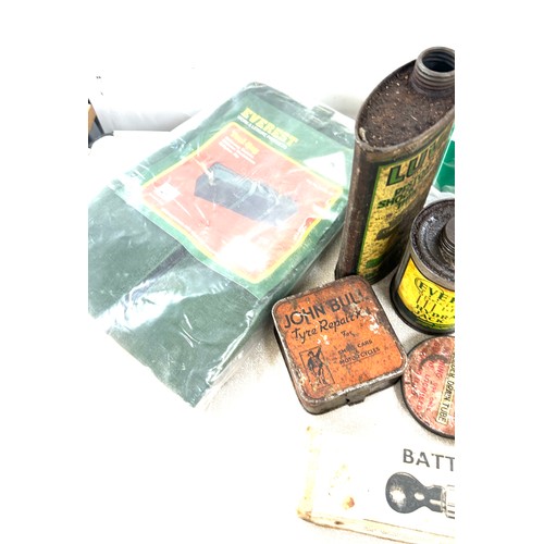 34 - Selection of vintage advertising collectables to include Castrol Motor Oil can- un opened, Battery h... 