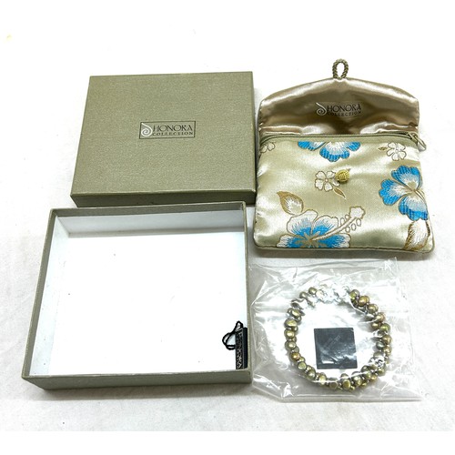 515 - Boxed Honora Pearl necklace with bag and coa