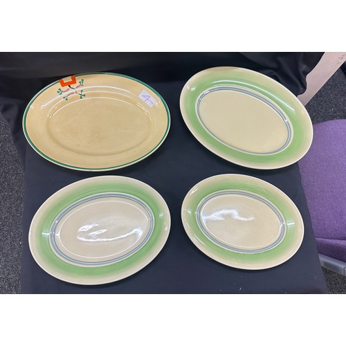 66 - Clarice Cliff Bizarre ravel oval dish, trio of Clarice Cliff dishes