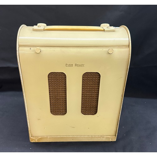 7 - Ever ready 1940's portable radio untested