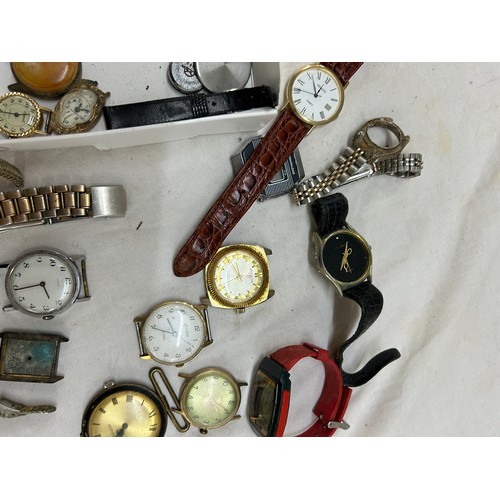 563 - Selection of ladies and gents wrist watches for spares and repairs