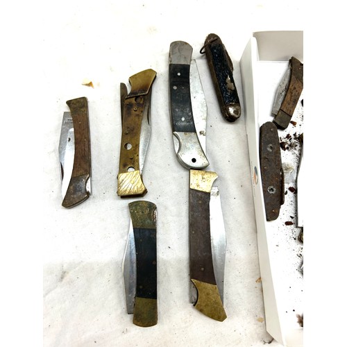 468 - Selection of vintage pocket knives, metal detector finds