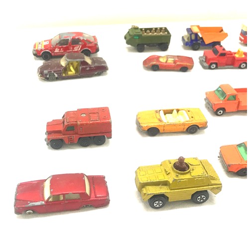 117 - Large selection of vintage dye cast cars includes Matchbox, corgi cars etc