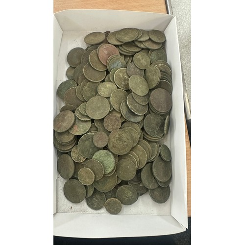 431 - Large selection of Vintage coins - Metal detector finds