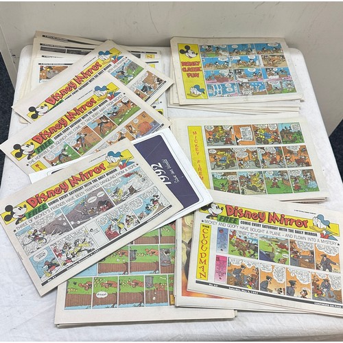 124 - Selection of vintage comics