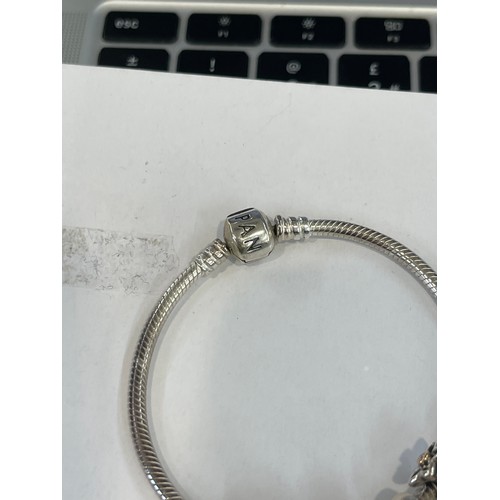 511 - Pandora bracelet and 4 charms