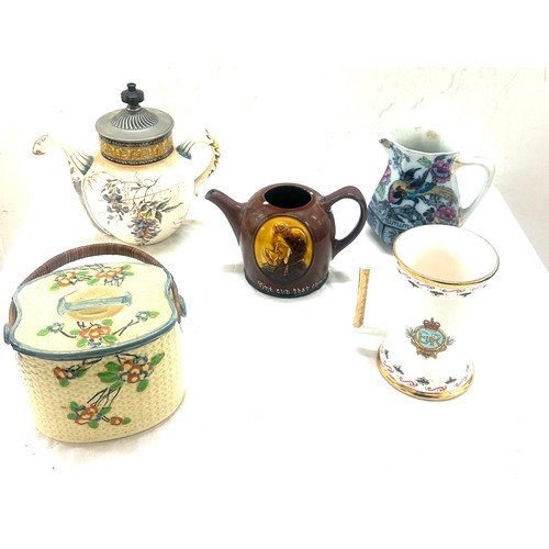 101 - Selection of vintage porcelain items to include a Doultons Burslem tea pot etc