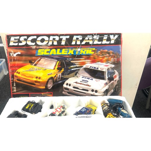 165 - Vintage Escort Scalextric C672 Escort Rally Set- complete