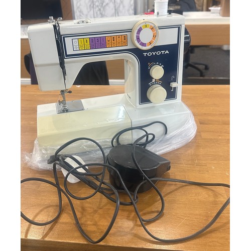 253 - Vintage Toyota sewing machine, untested