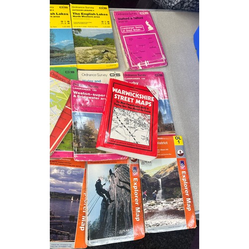 219 - Selection of vintage ordnance survey maps to include ' The Peak District' etc