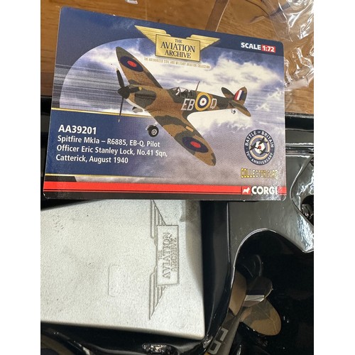 138 - Vintage boxed Corgi Aviation Archive AA39201 Spitfire Mkla- R6885