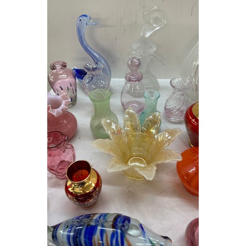 223 - Selection of assorted coloured glassware