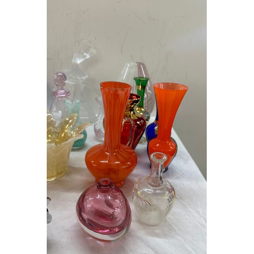 223 - Selection of assorted coloured glassware