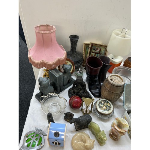 204 - Selection of collectables includes book ends, onyx etc